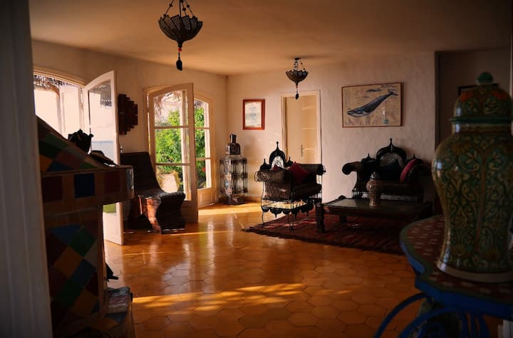 Cabanon Bleu En Front De Mer Avec Jardin Terrasse - Mohammédia