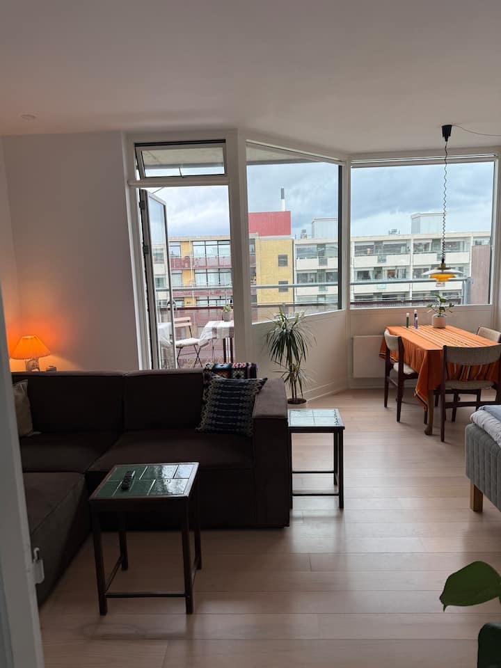 Bright Nørrebro Apartment With Balcony - Copenhague
