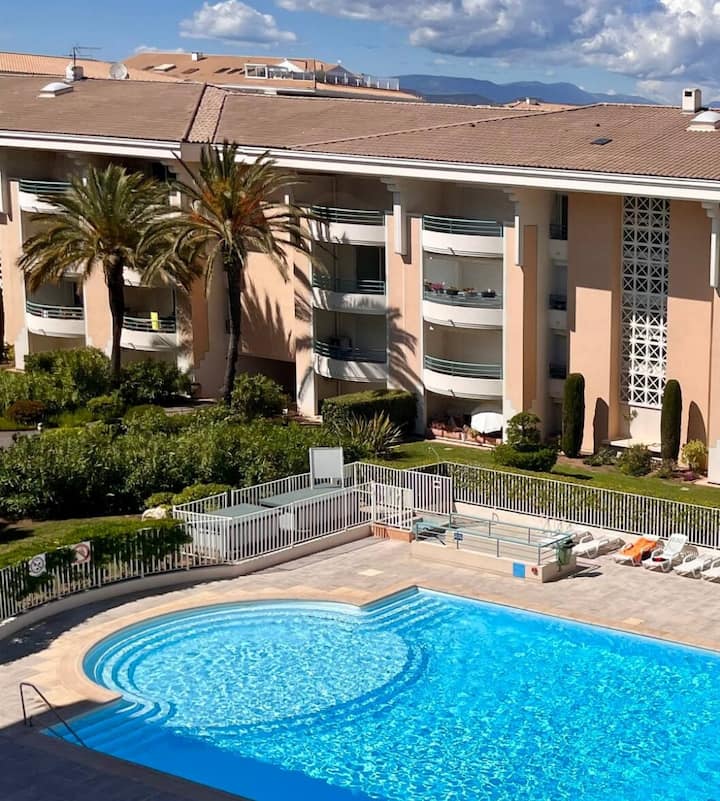 Appartement Avec Piscine - Fréjus
