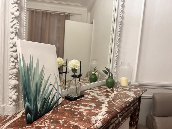 New Parisian Haussmann Apartment "Thedreamers" - Suresnes