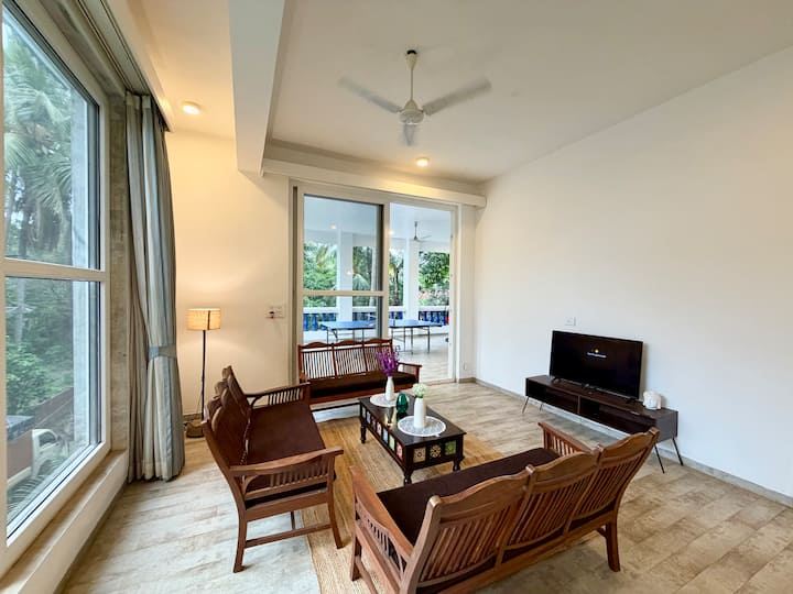 Living room 2 image 3