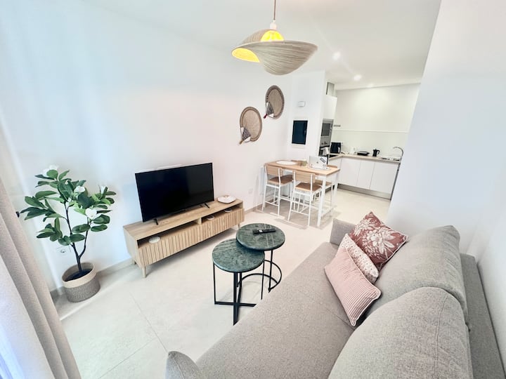 Pai Pai: New Building, Terrace, Wifi & Airfyer - Fuerteventura