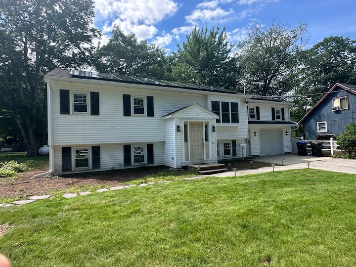 Old Orchard Beach Neighborhood Home! - Old Orchard Beach