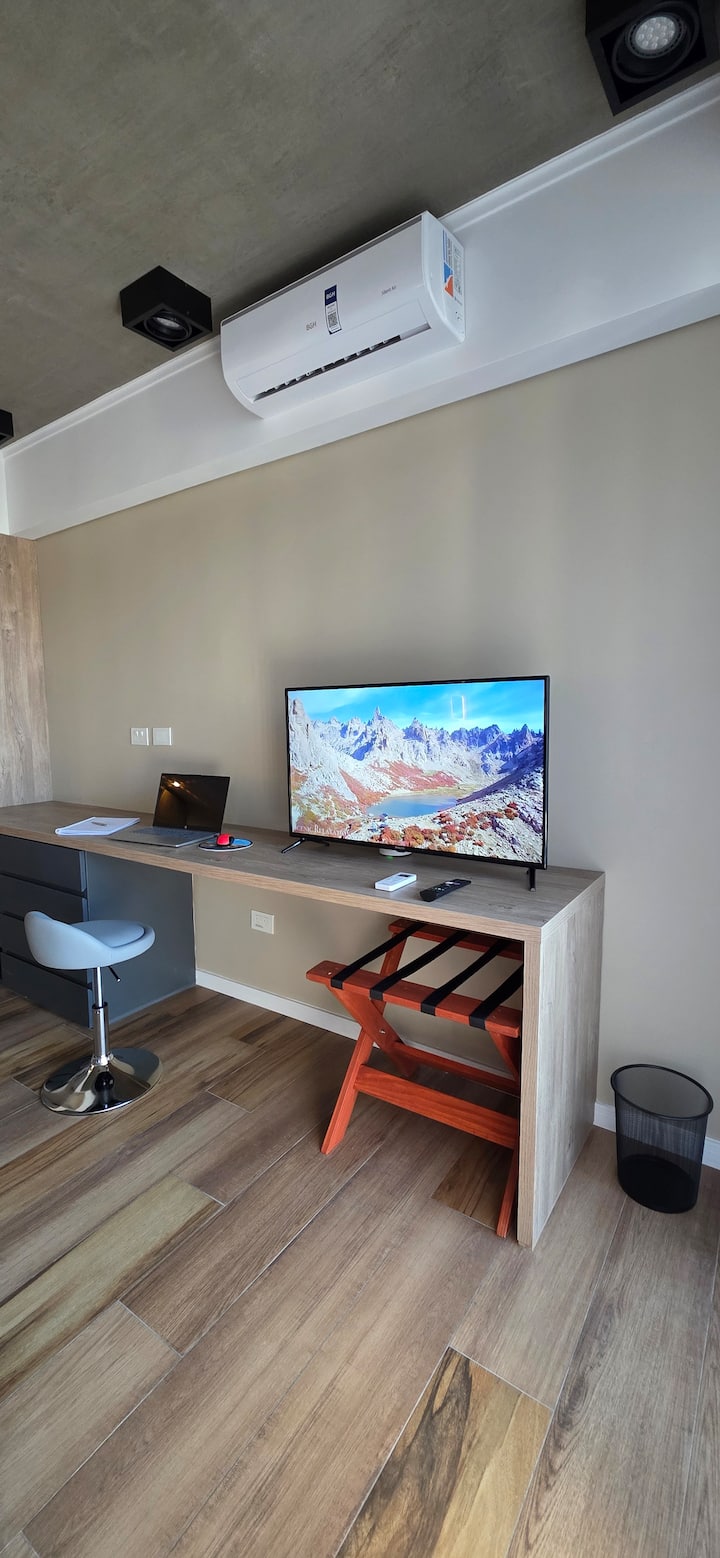 Workspace evidence from Bright and modern Palermo Soho. Plaza Serrano
2nd