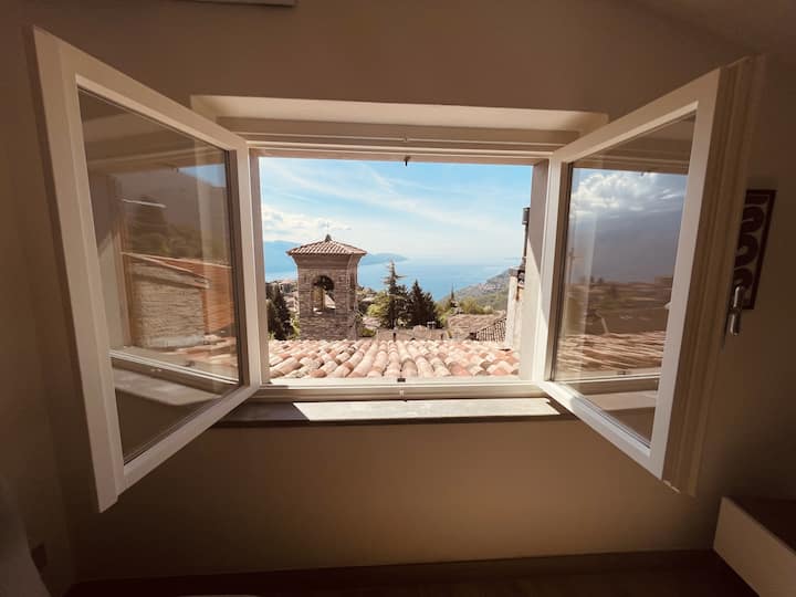 La Finestra Sul Lago - Limone Sul Garda