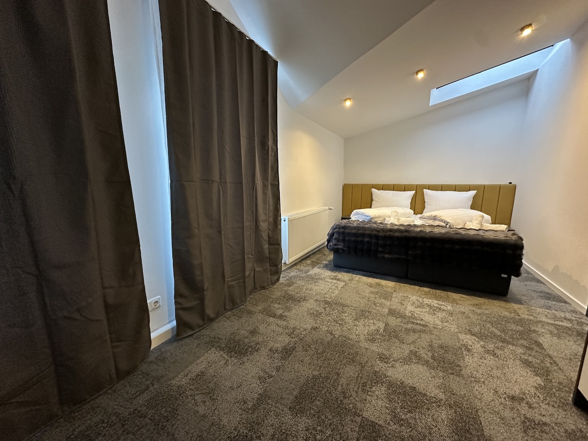 Apartment with bathroom with shower