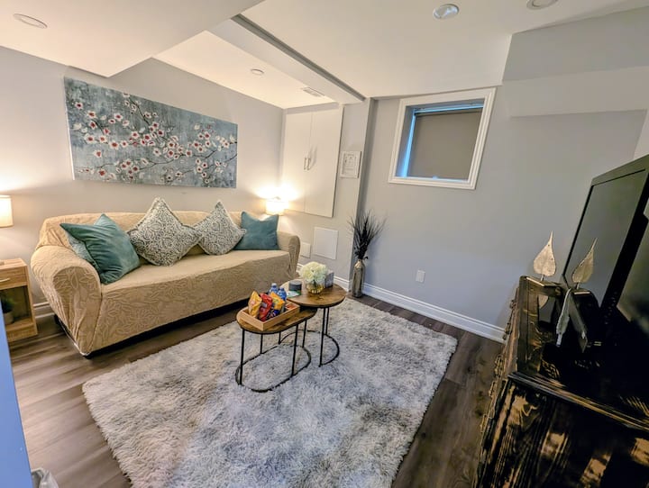 Clean And Cozy Full Basement Apartment. - St. George, Canada
