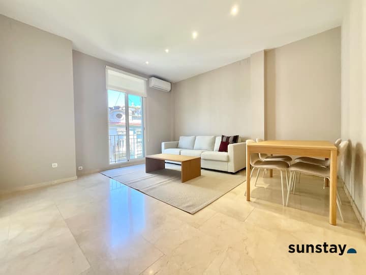 Cozy Apartment In The City Center - Valencia