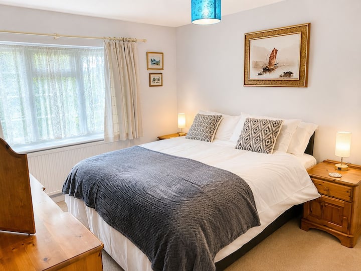 Spacious 3br Maidenhead Home | Sleeps 6 | M4 - Maidenhead