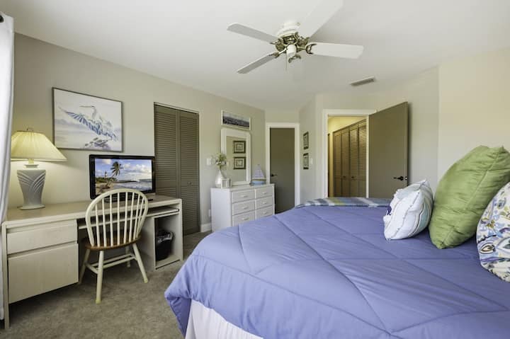 24-web-or-mls-6050 Bahia Del Mar Cir #217-15