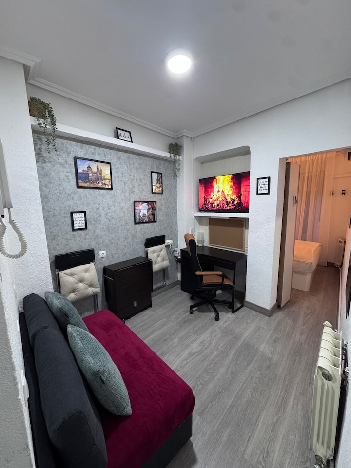 Cosy Studio Embajadores | Ac | Balcony | Workspace - Madrid