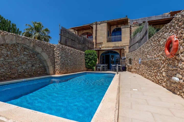 Xaghra 5bdr Farmhouse With Pool By Pmi Malta - Malta