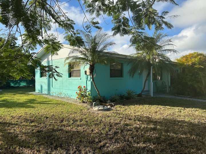 Private Cottage Dog Friendly 30 Min To Key West - Big Pine Key, FL