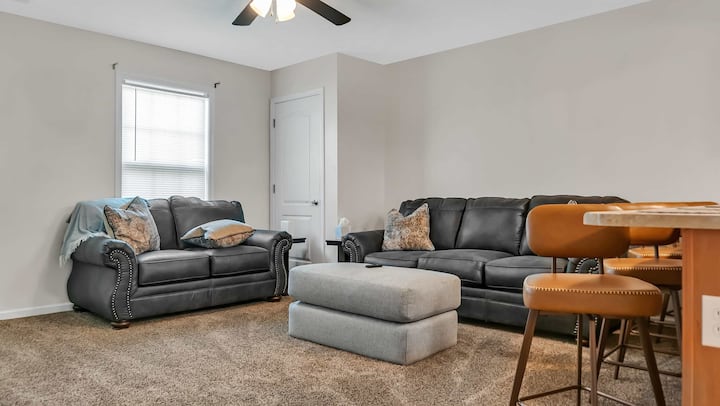 ‼️Cozy Bloomington Townhouse Close To Iu Campus - Bloomington, IN