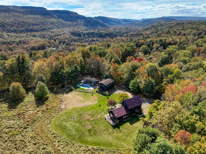 Cherry Hill | Luxury Monthly Rental + Heated Pool - New Paltz, NY