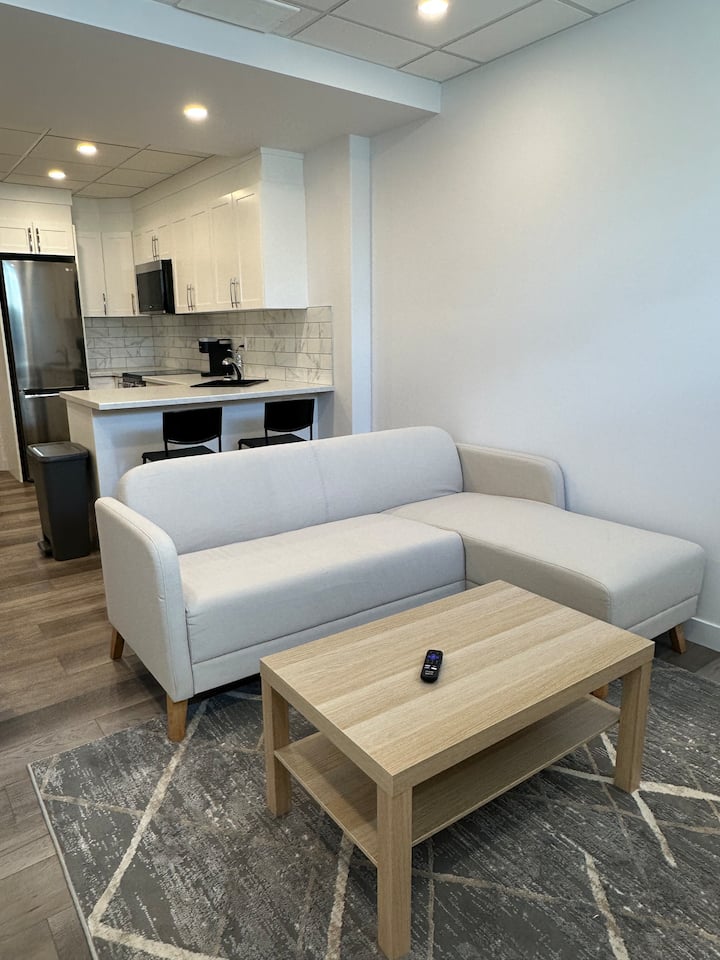 Spacious One Bedroom Suite! - Fort Saskatchewan