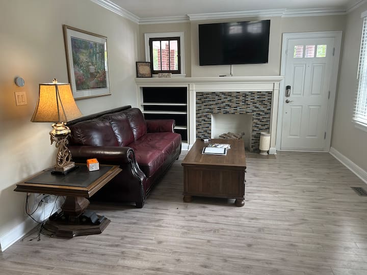 Single Family House, 3 Bedroom 2.5 Bathroom - Charleston, WV