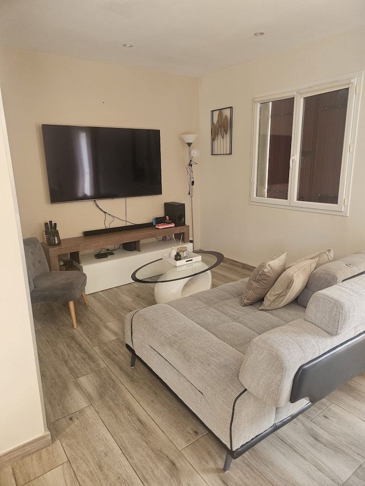 Belle Maison Individuelle Spacieuse Au Calme - Pézenas