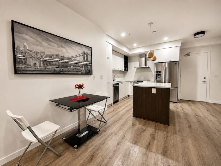 Stylish Langley 1b1b Apt - Langley