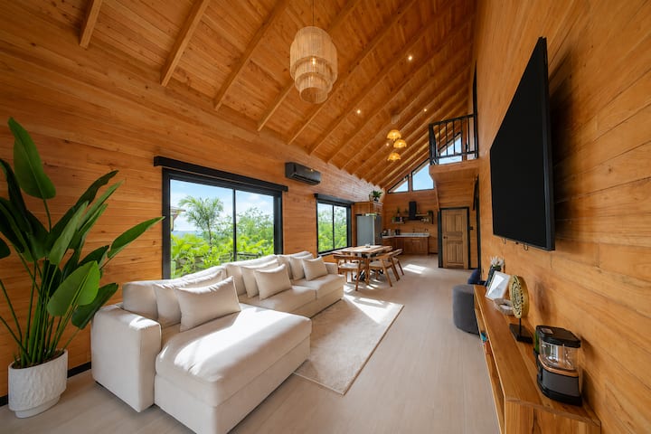 Premium Cabin With Volcano View | Zibâ Lodge - La Fortuna