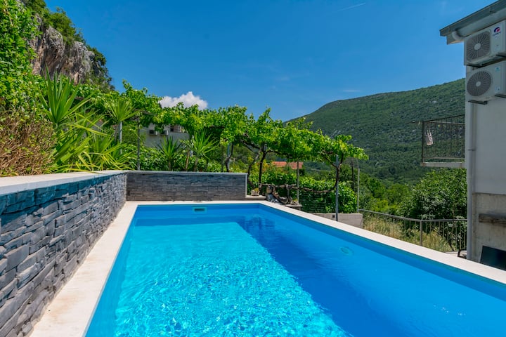Maison Hidden Green Oasis (78611-k1) - Omiš