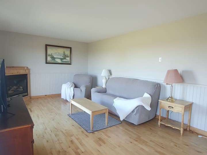 Large And Private Cottage In New Glasgow - Cavendish