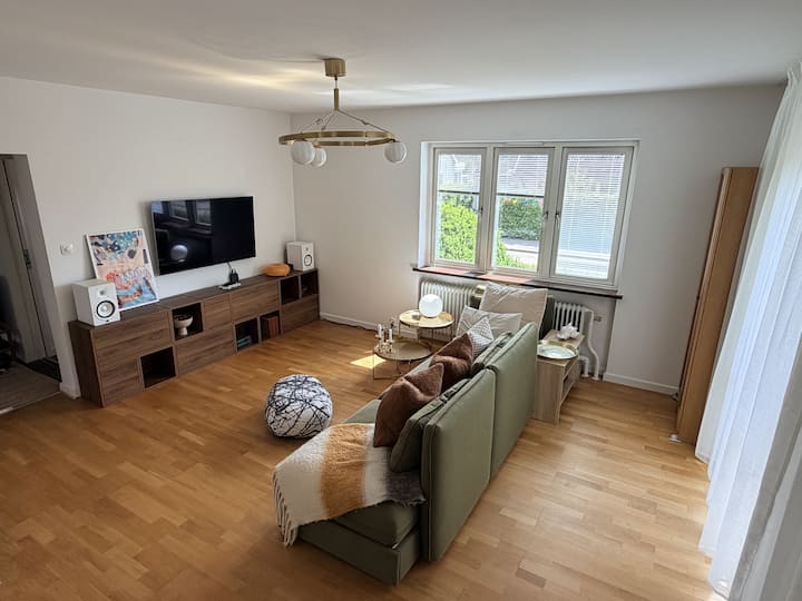 Private Garden Apartment | Self Check-in & Parking - Hörby