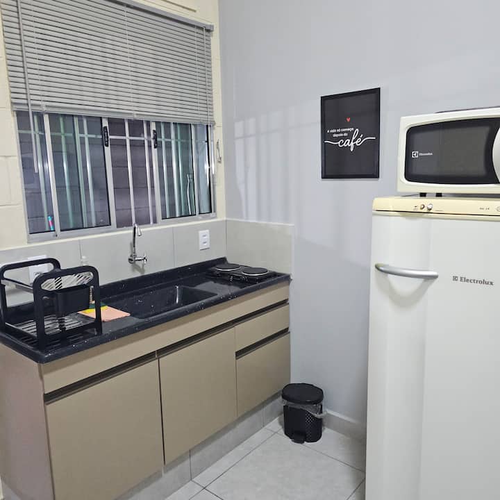 Kitnet Completa Em Cotia Com Garagem, Wifi 04 - Cotia, Brasil