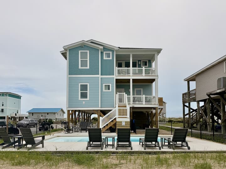 Fitz Us: Oceanview 7br Retreat With Pool - Oak Island, NC