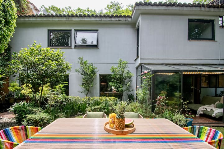 Casa Coyote | Garden Oasis, 1 Block From Coyoacán - Ciudad de México