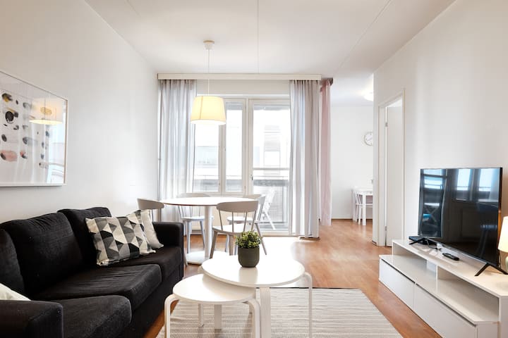 Functional 2br With Sauna & Parking Near Sello - 에스푸