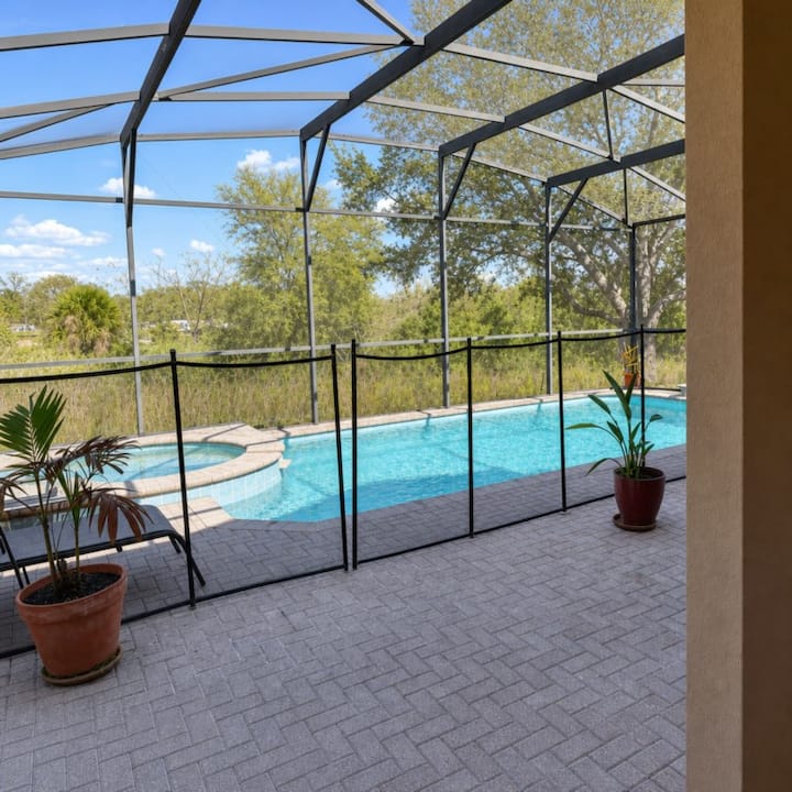 Beautiful 5 Bed Davenport Home For Rent! - Davenport, FL