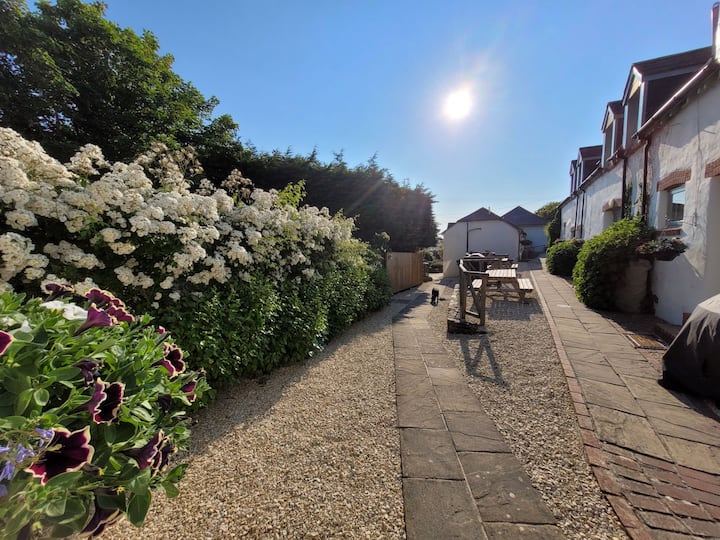Seagull Cottage, Broomhill Manor, Bude, Cornwall - Bude