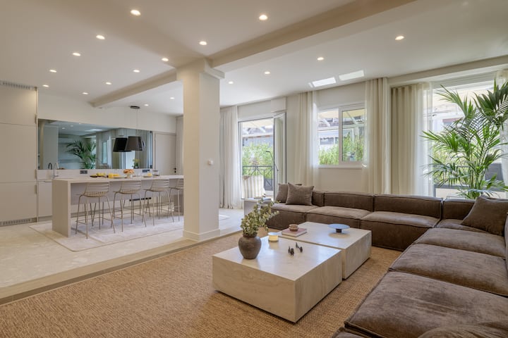 Sunny Central Retreat With Private Plunge Pool - Atenas