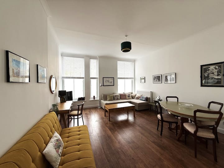 Modern Seaside Stay - Folkestone