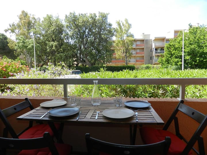 Studio Climatisé à 200m De La Plage, 4 Couchages - Bormes-les-Mimosas