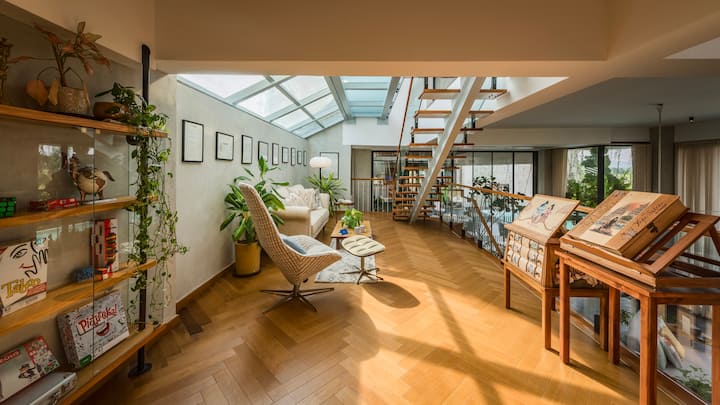 Living room image 11