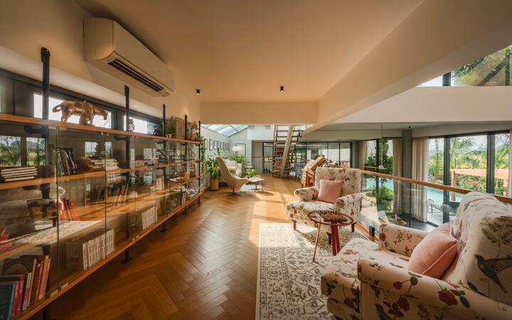 Living room image 10