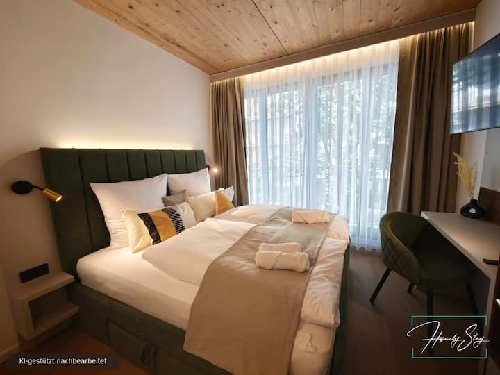 Homely Stay C1.2 | 2br & Warm Wood Ceilings - Munich