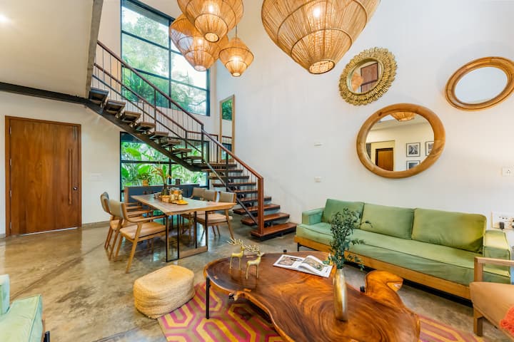 Living room image 1