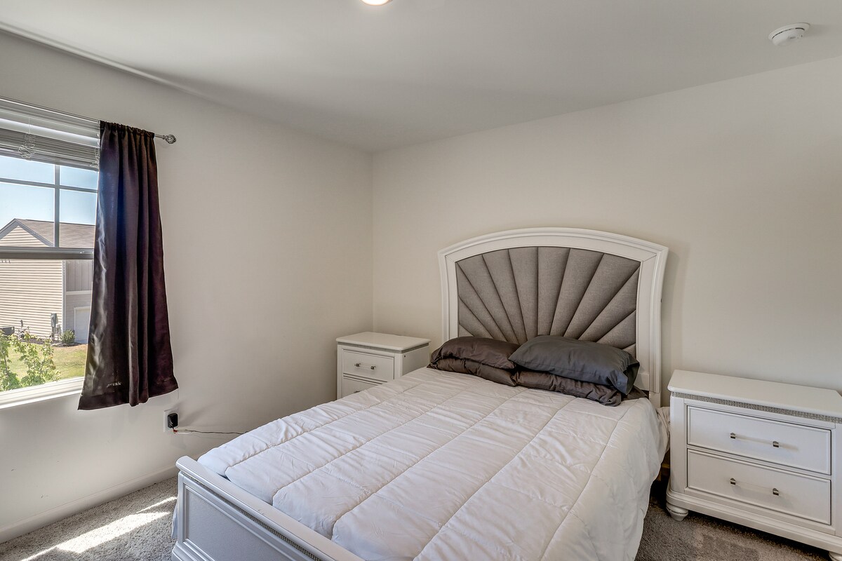Work & Play! Peaceful Extended Stay in Hoschton