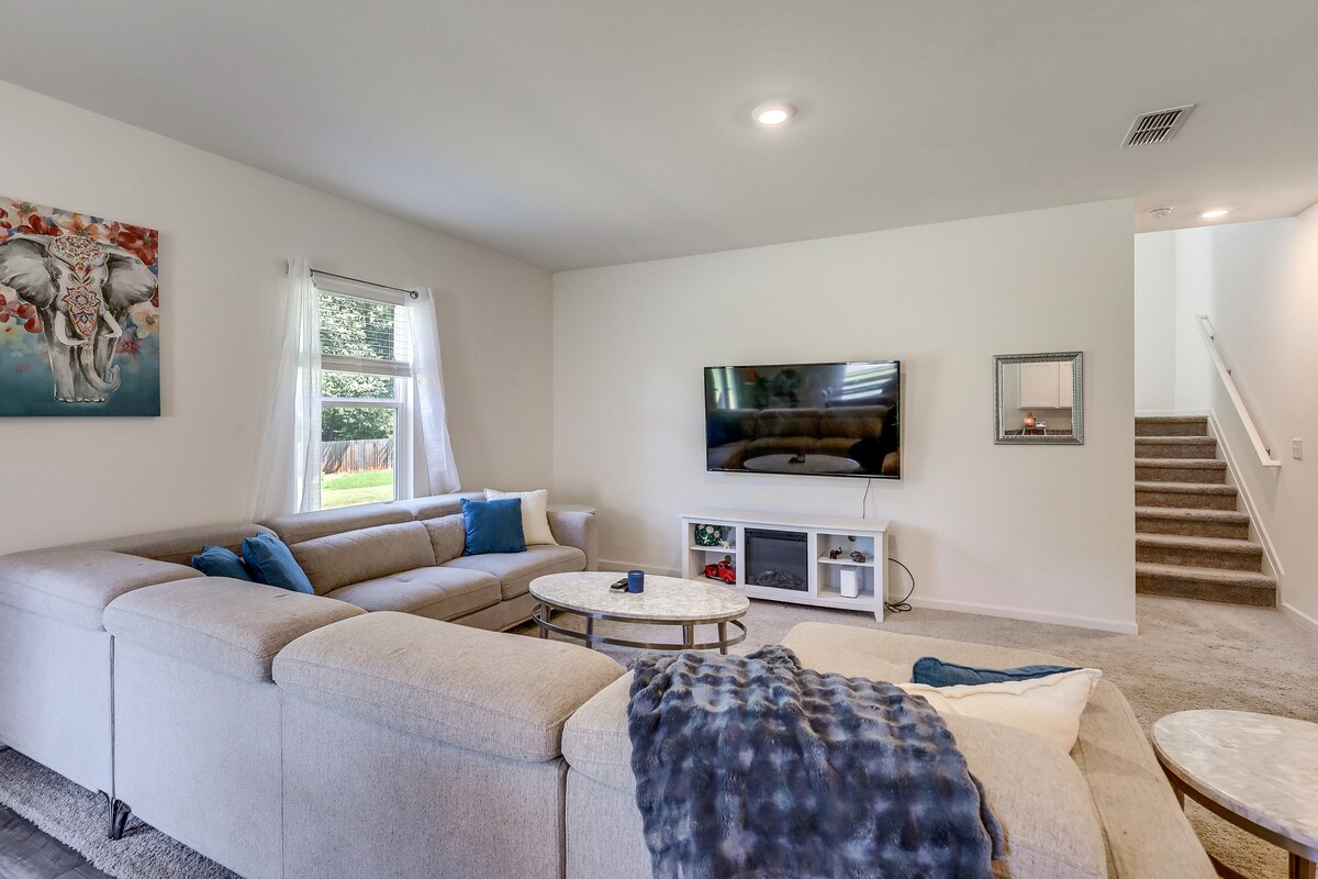 Work & Play! Peaceful Extended Stay in Hoschton