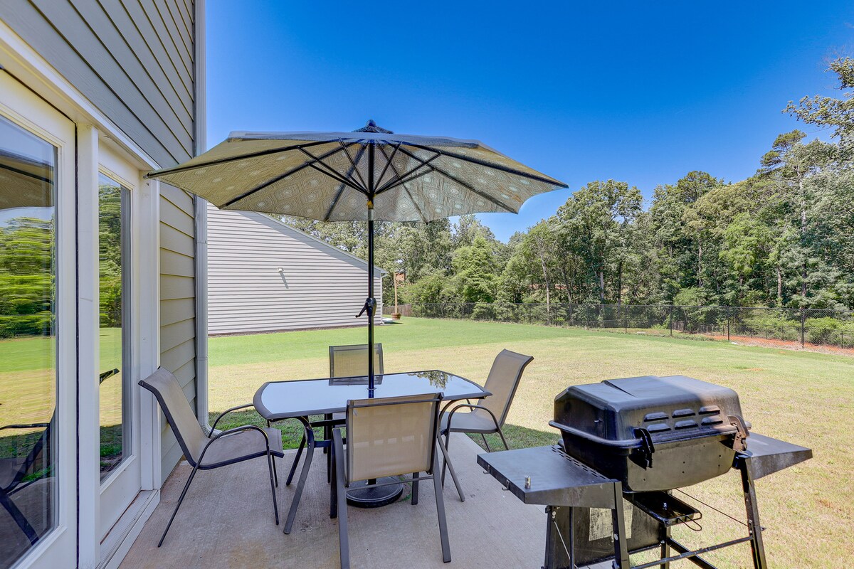 Work & Play! Peaceful Extended Stay in Hoschton
