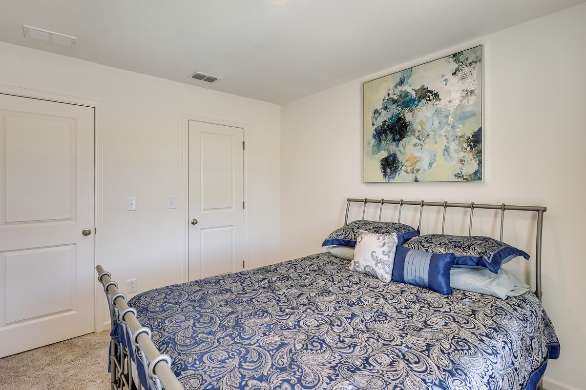 Work & Play! Peaceful Extended Stay in Hoschton