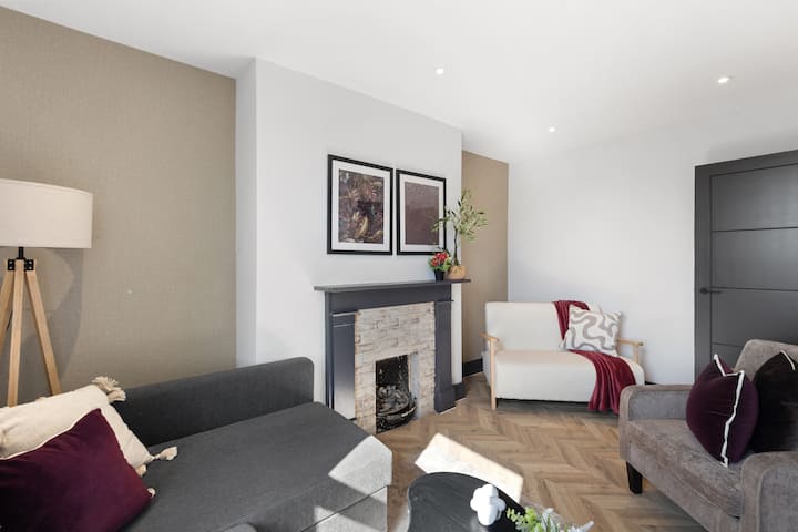 Trendy Duplex W/ Panoramic View Next Hove Station - Hove