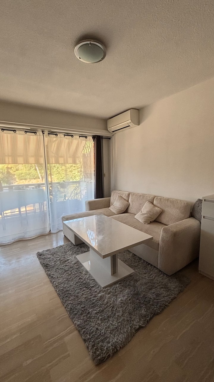 Studio Au Calme (Centre Ville) - Cagnes-sur-Mer