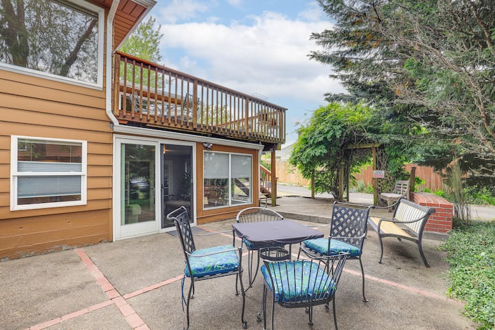 Unique Unit W/ Patio & Grill In Portland Area! - Lake Oswego, OR