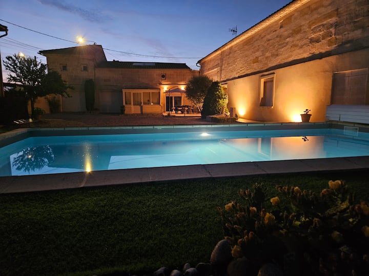 De La Piscine Aux Vignobles - Coutras