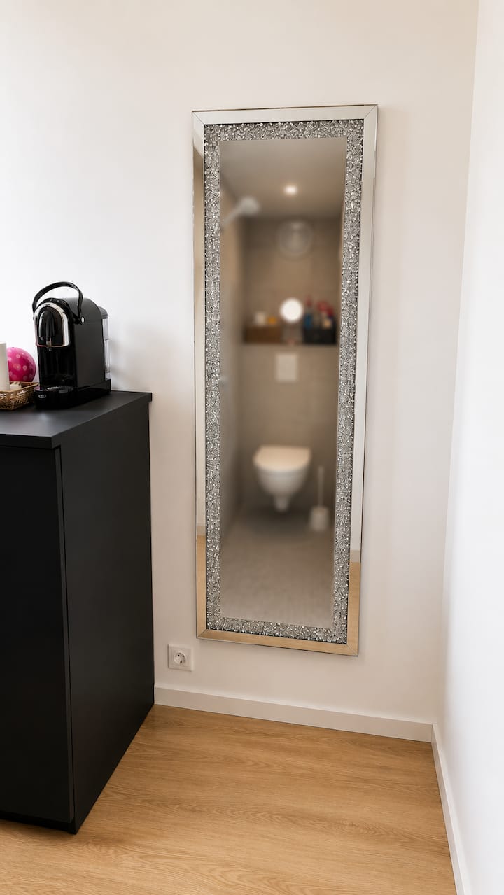 Le Miroir Secret. - Arbonne