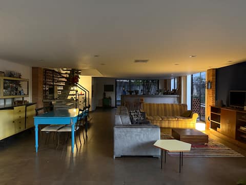 Top performing Airbnb: Rustic house with garden, pond and view in Itu